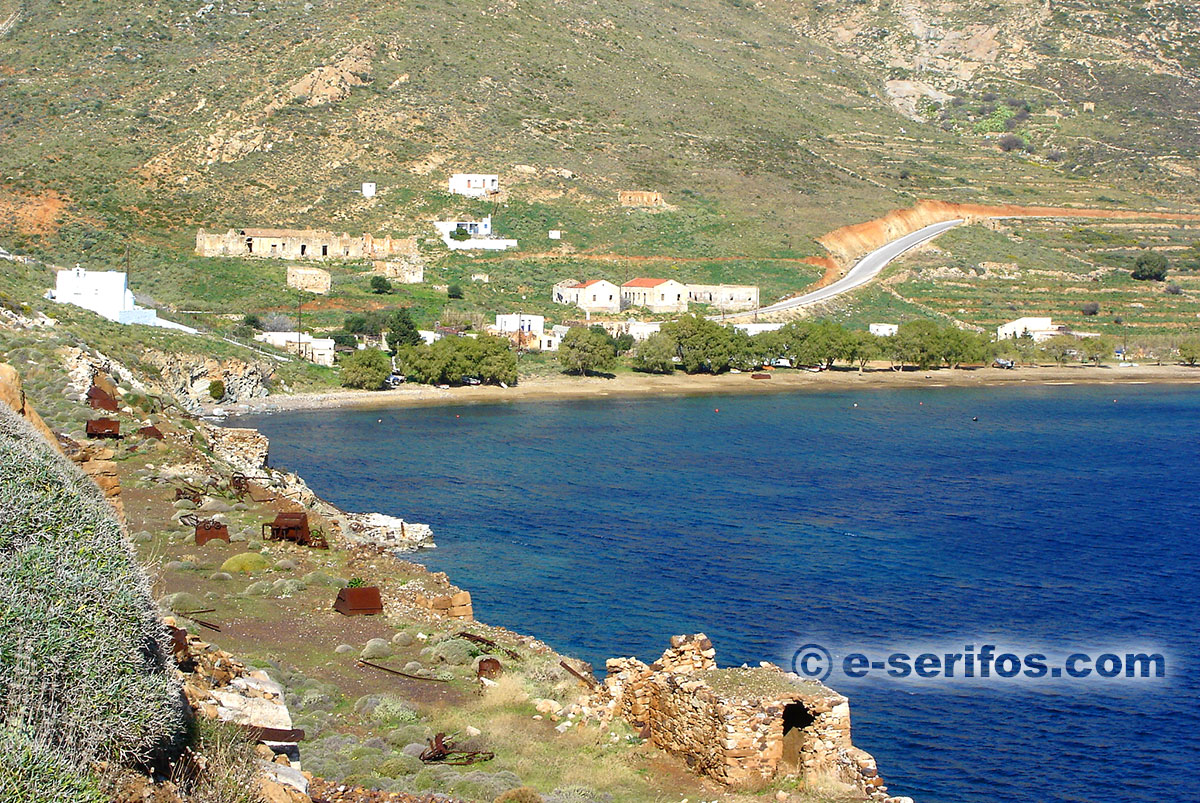 Les anciennes installations de la mine dans la région de Koutala à Serifos