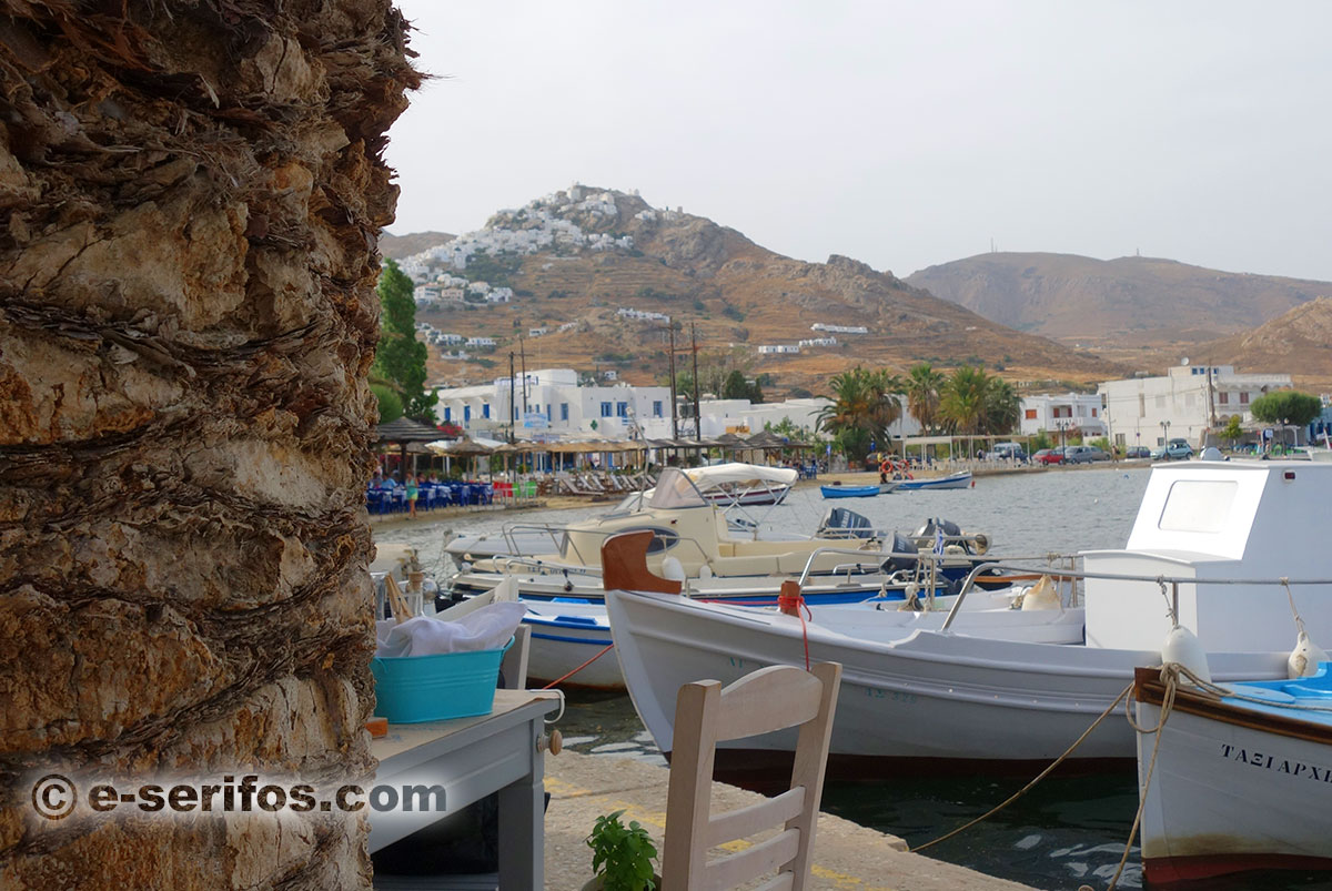 Taverne côté mer à Livadi de Serifos