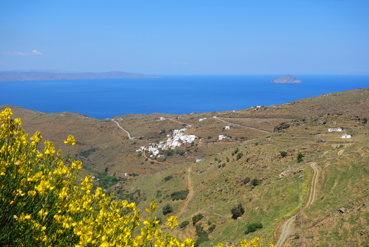 Le village Galani à Serifos, au printemps