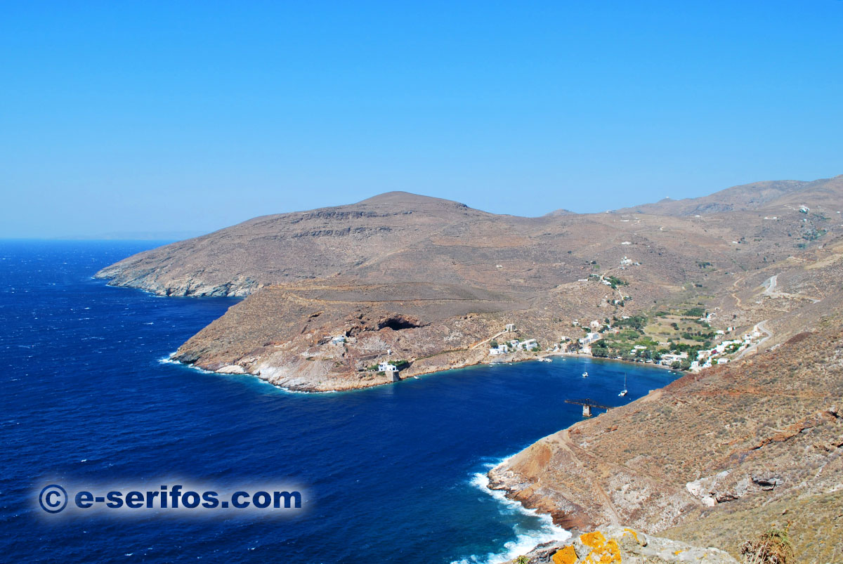Galeries des mines sur Megalo Livadi à Serifos
