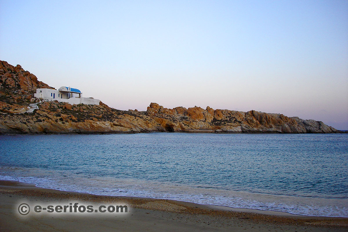 La petite église d'Agios Sostis à Serifos
